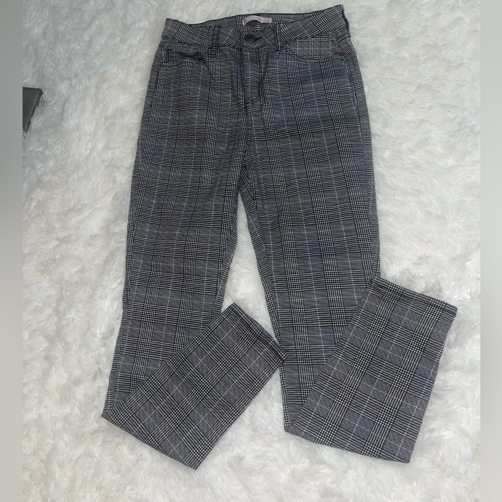 So black white plaid pants skinny slacks woman’s size 7